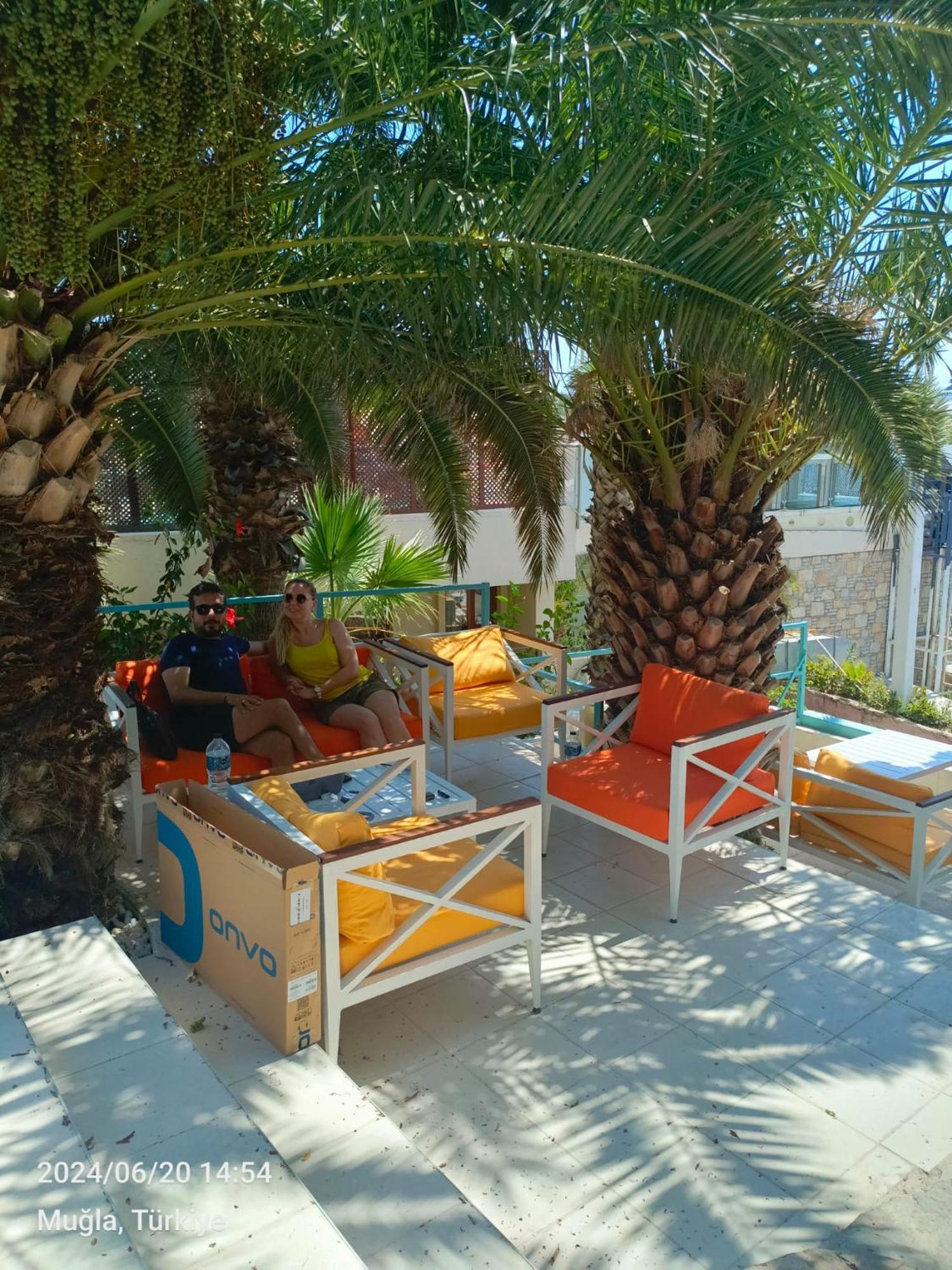 Mia Hill Otel *