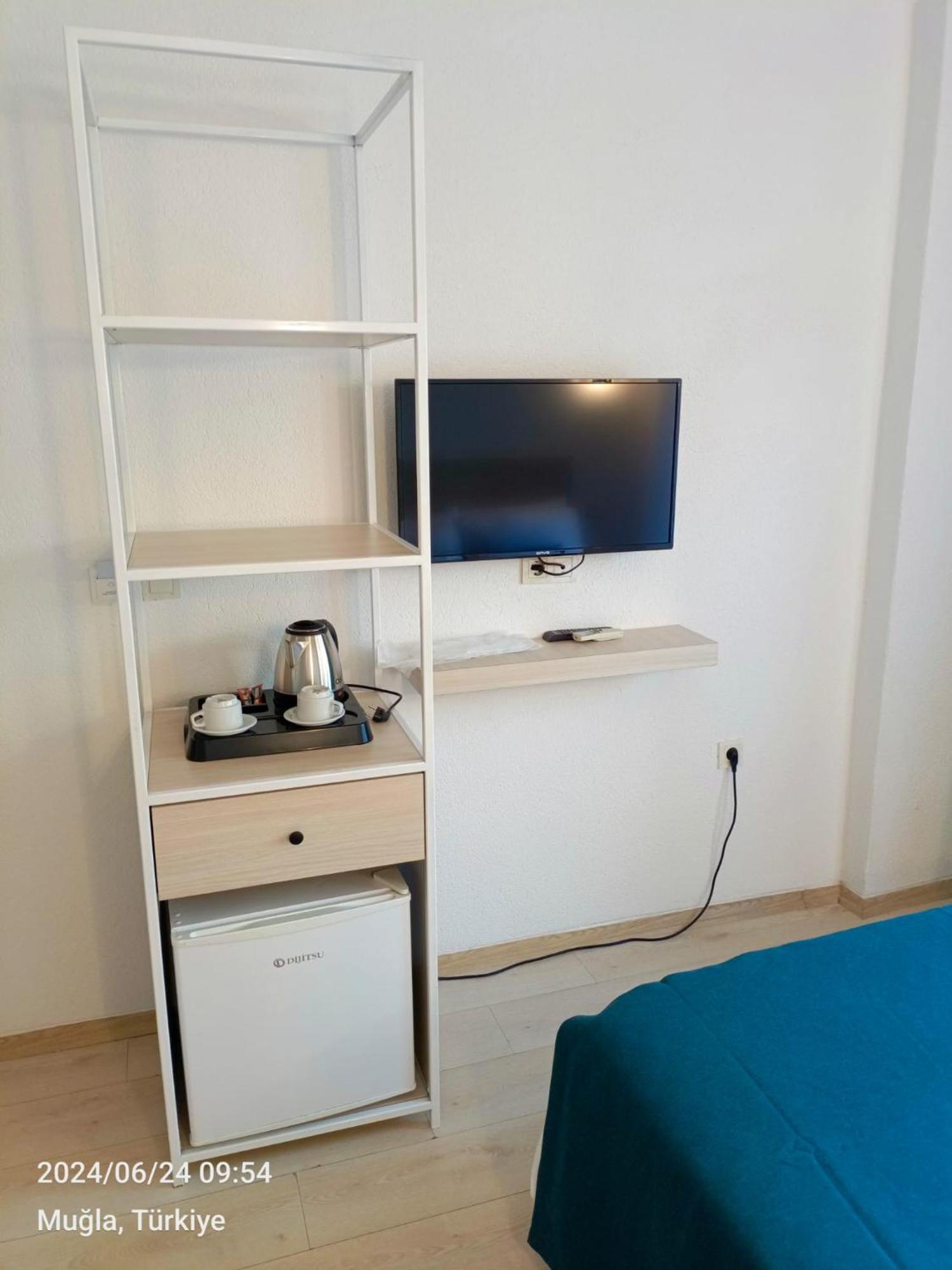Mia Hill Otel